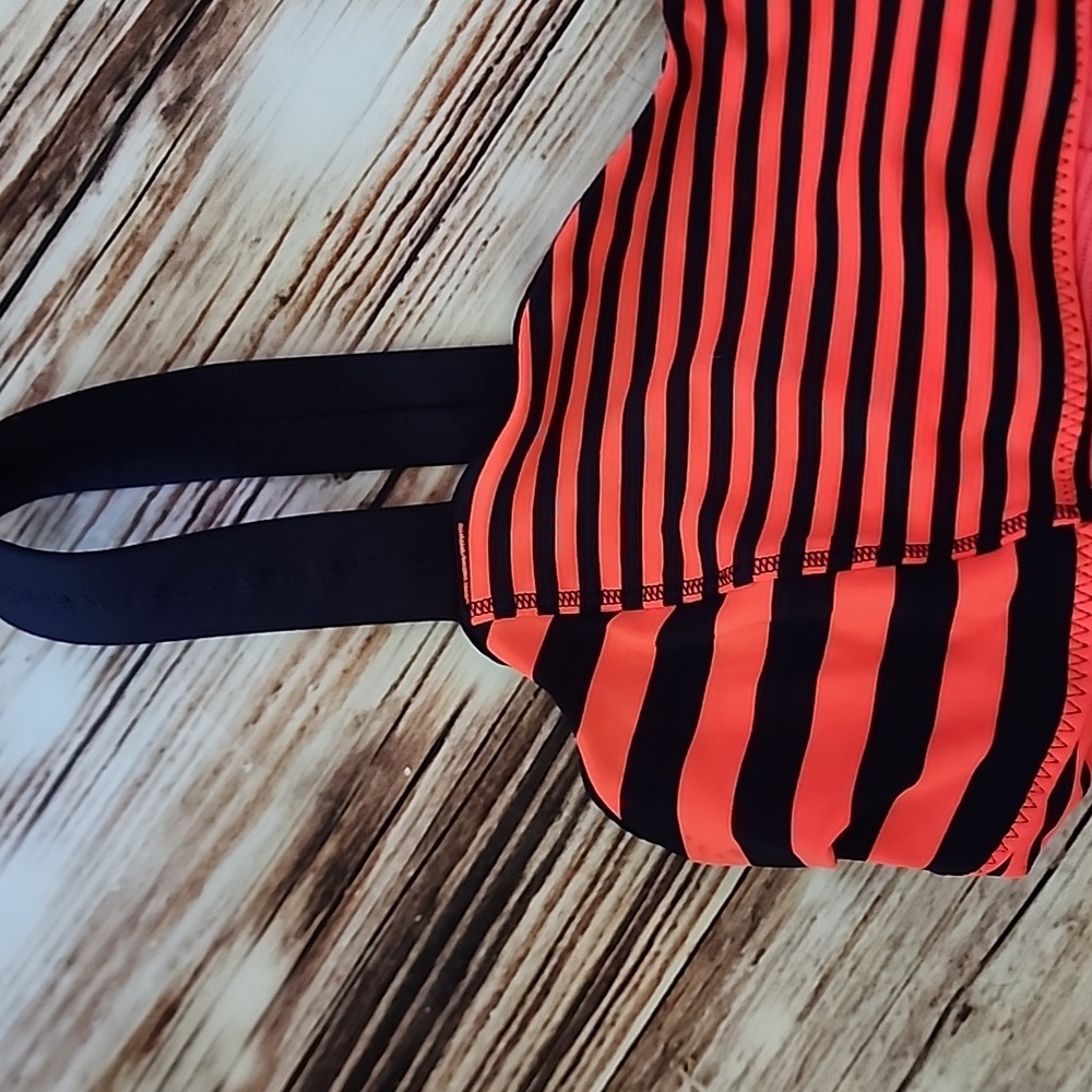Lululemon Tank - Picture 3 of 7